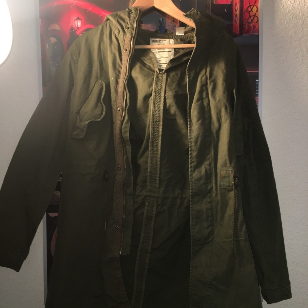 Military Styled Medium-Length Trench Coat